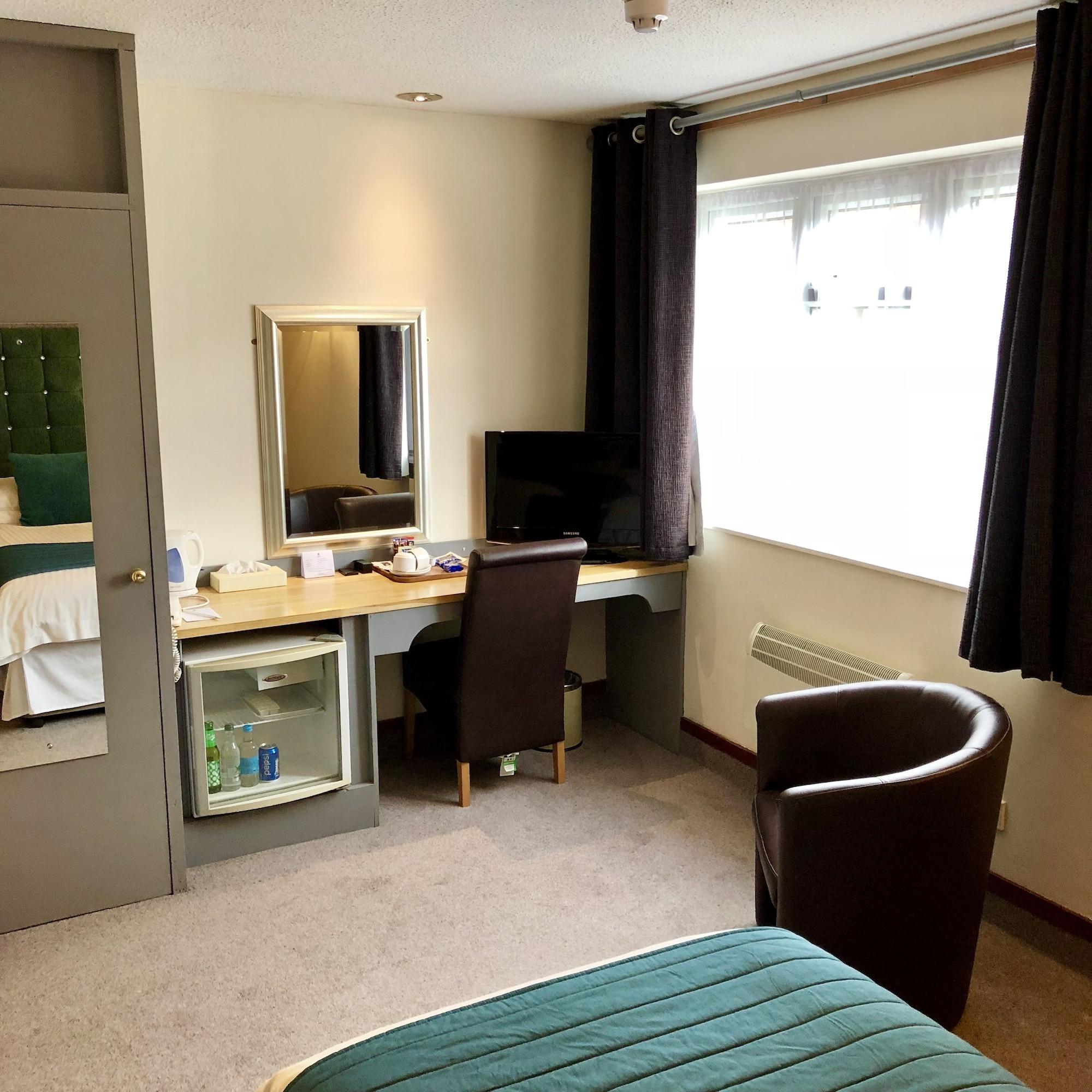 Best Western Compass Inn Tormarton 外观 照片