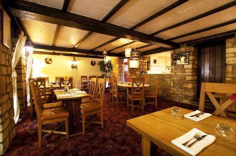 Best Western Compass Inn Tormarton 餐厅 照片